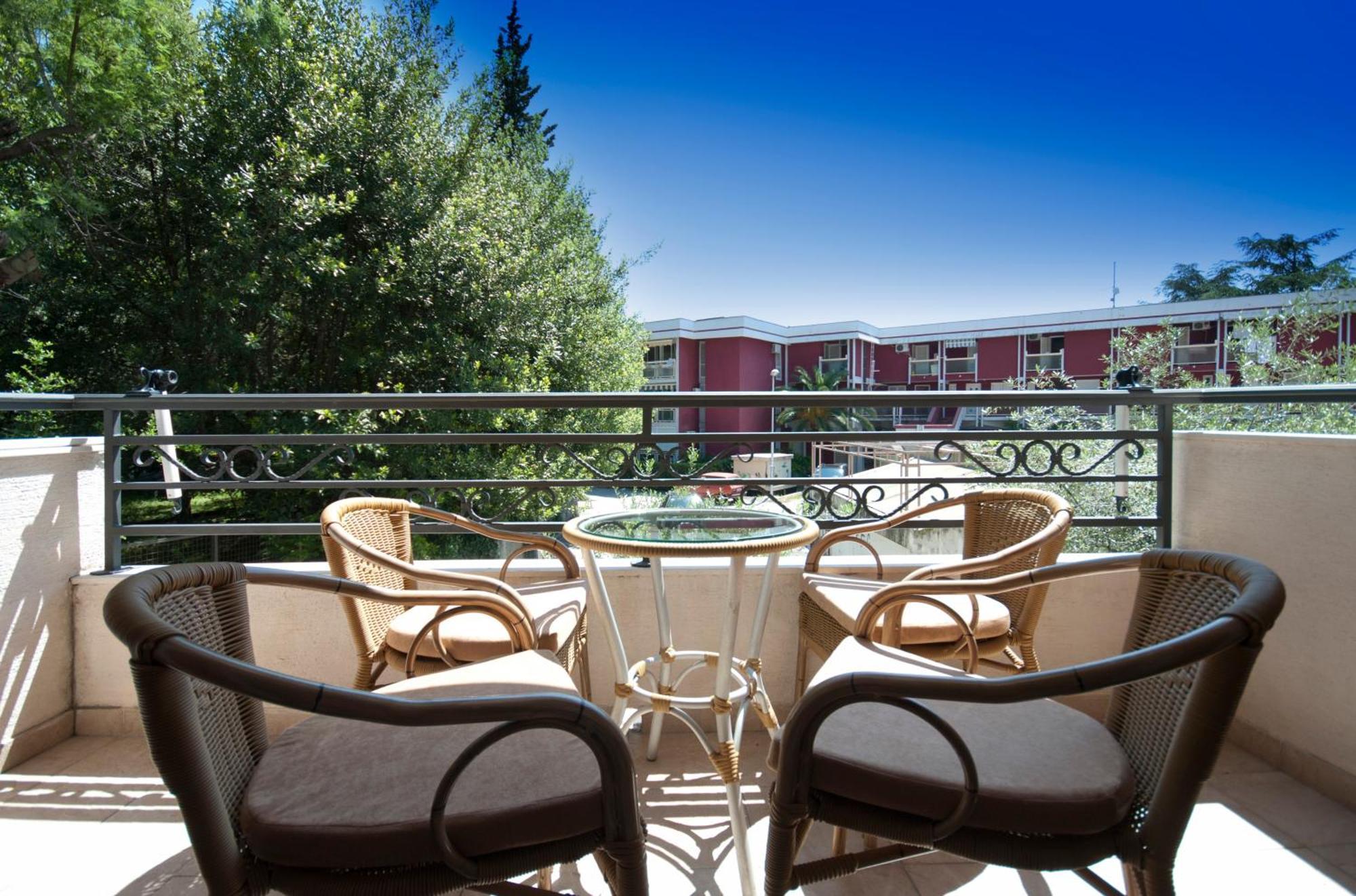 Captain Apartments Будва Екстер'єр фото